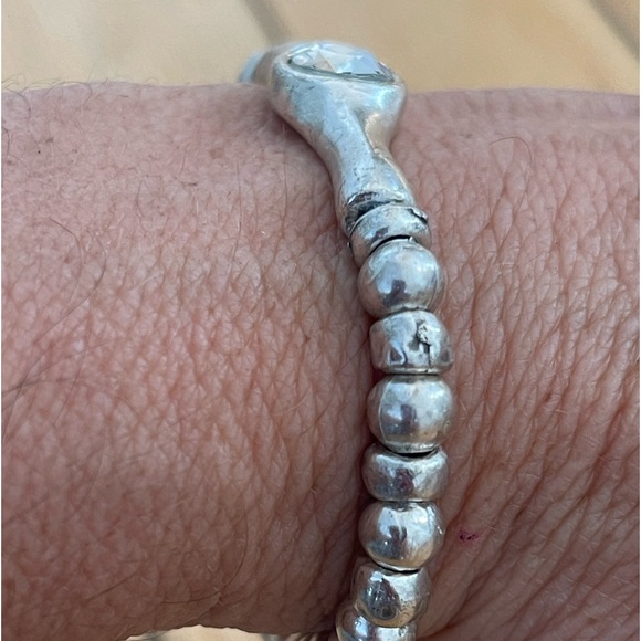 NOT UNO DE 50 stretch silver ball bracelet with clear stone! - Picture 3 of 4